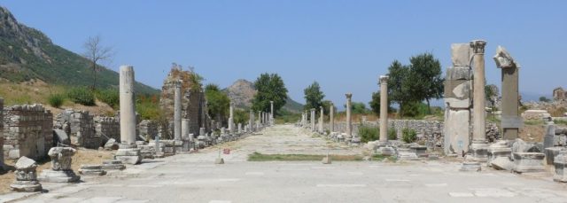 Ephesus_street_scene